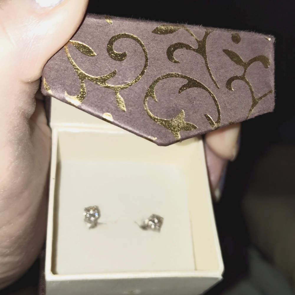1 Carat Diamond Earrings